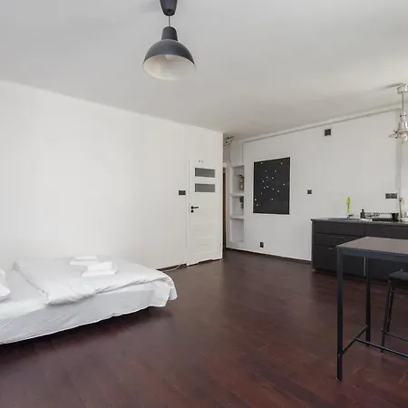 Old Town Square Black & White Studio Βαρσοβία