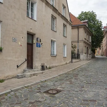 Old Town Square Black & White Studio * Βαρσοβία