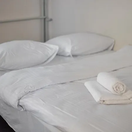 Old Town Square Black & White Studio Appartement *